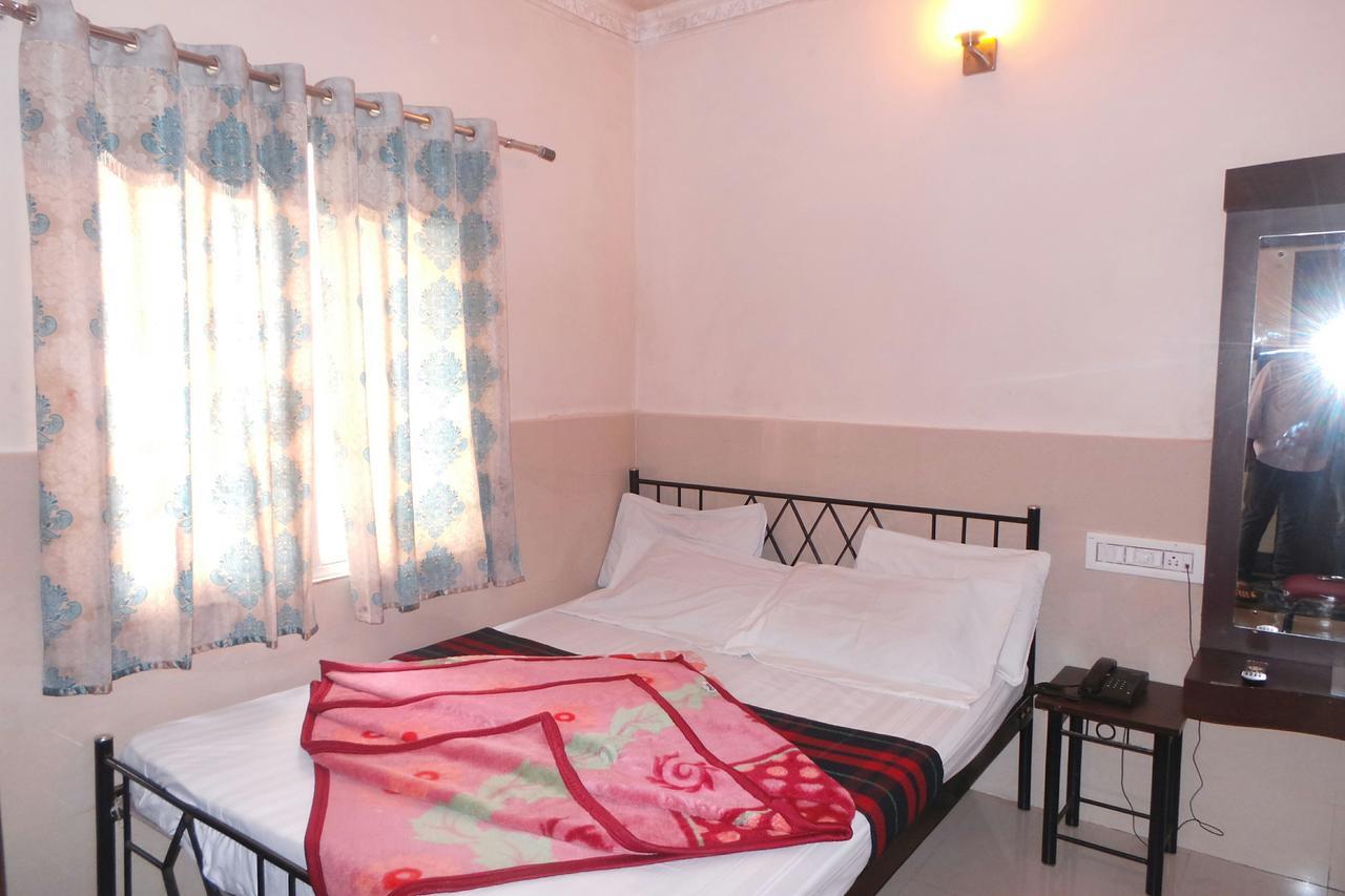 Manjusri Paradise Otel Bangalore Dış mekan fotoğraf